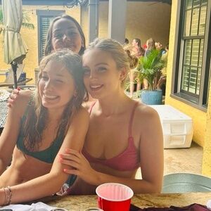 Meet your Posher, Belle